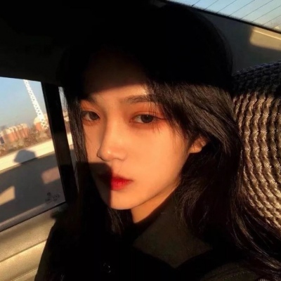 黑料社APP下载官网- 掌上黑料爆料神器，随时随地吃瓜不停