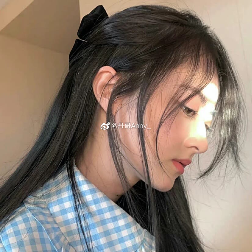 黑料网 - 你我都在看的爆料现场,揭秘每一个网络崩塌